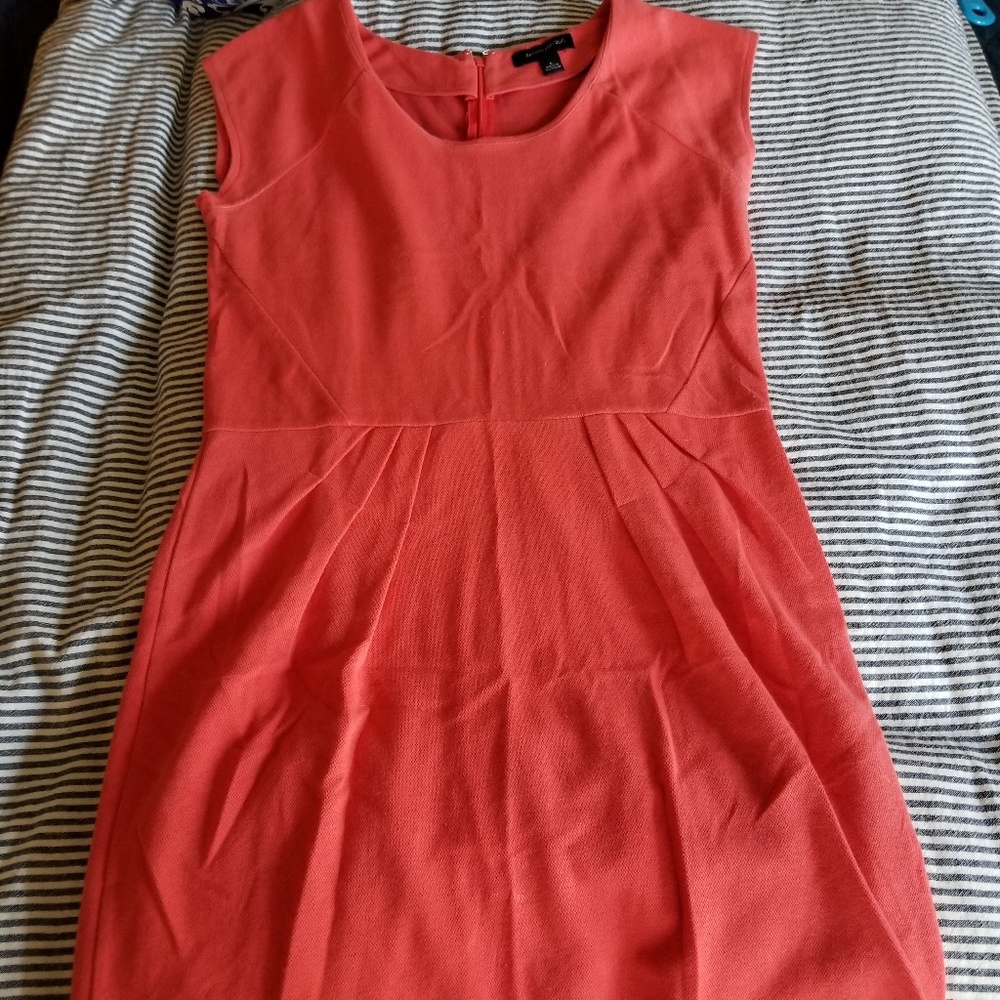 Banana Republic coral dress. Size 6.